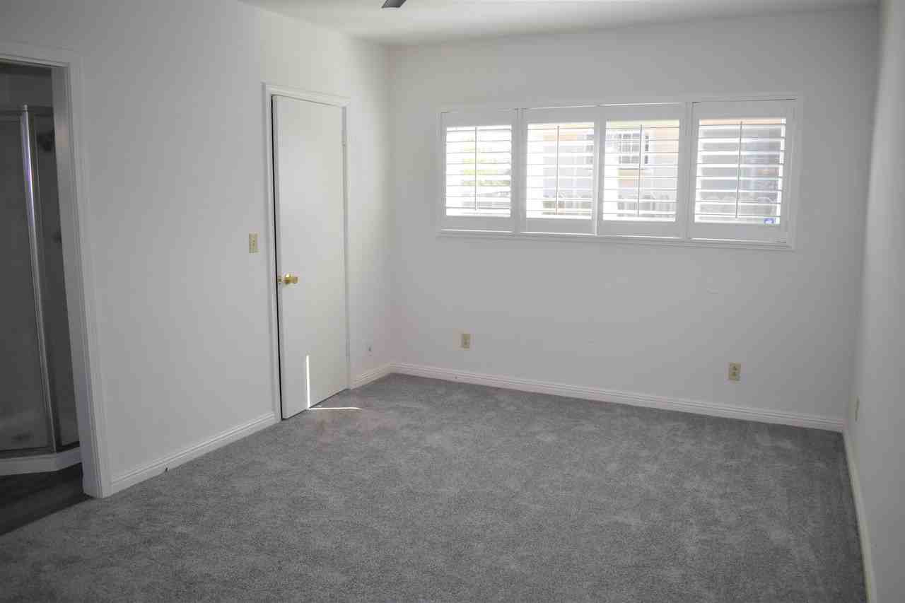 6661 9th Ave - Photo 3 of 19