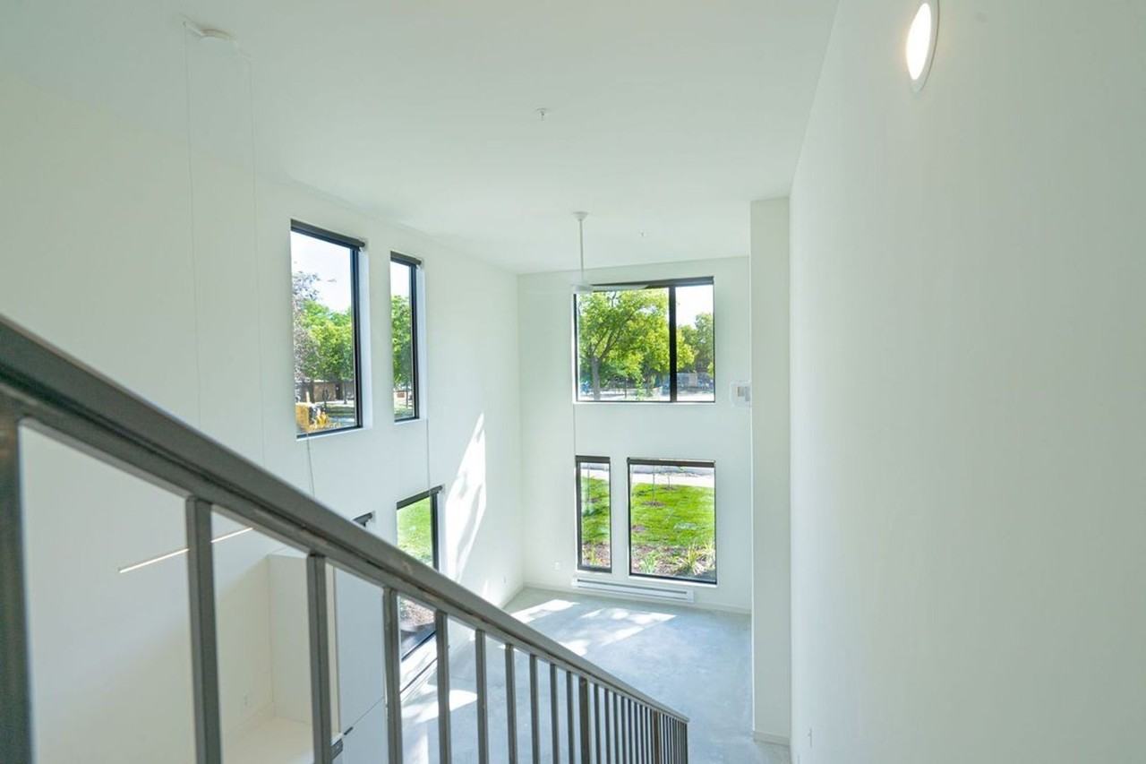 Bryant Park Lofts - Photo 5 of 13