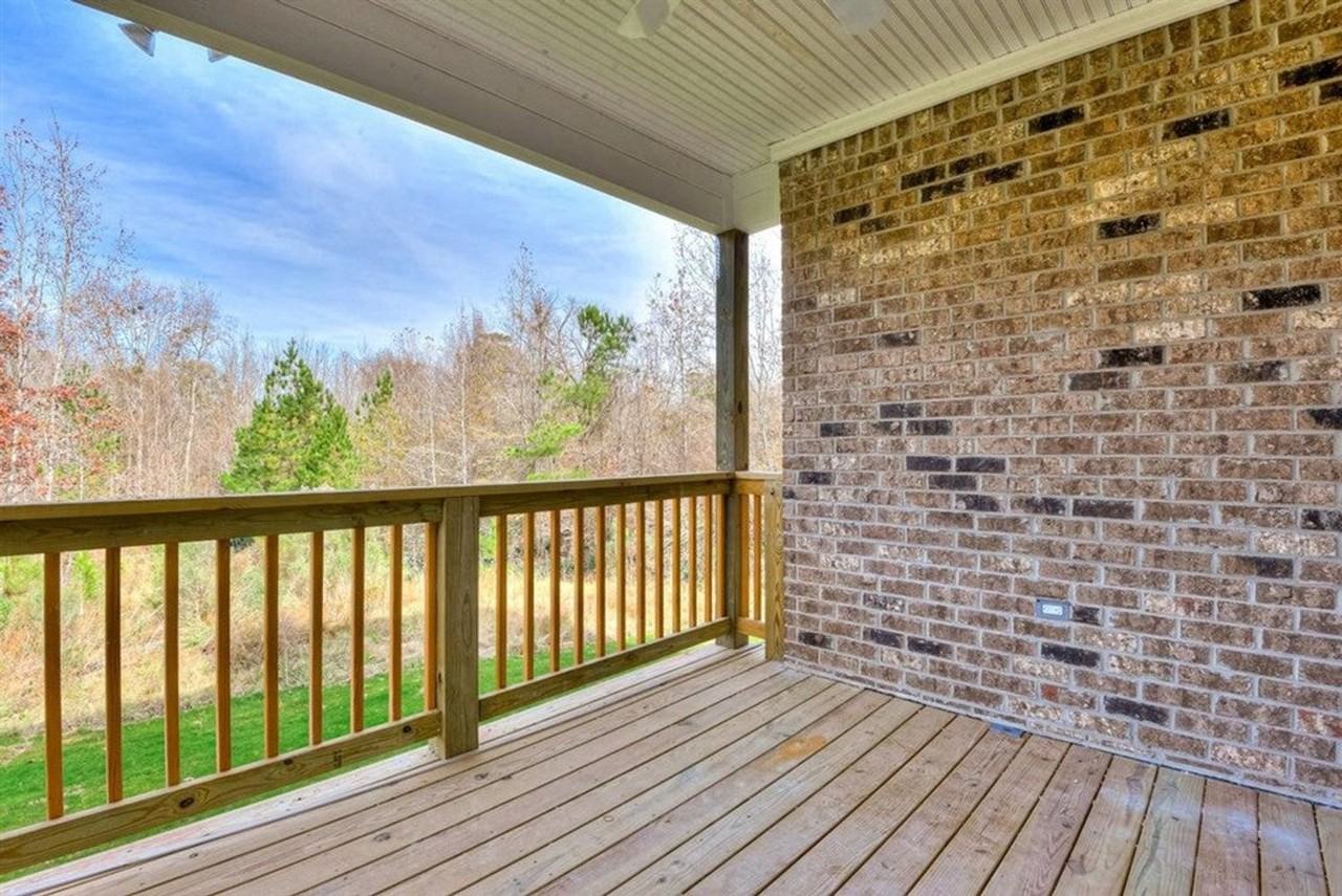 1011 Spotswood Cir - Photo 6 of 44