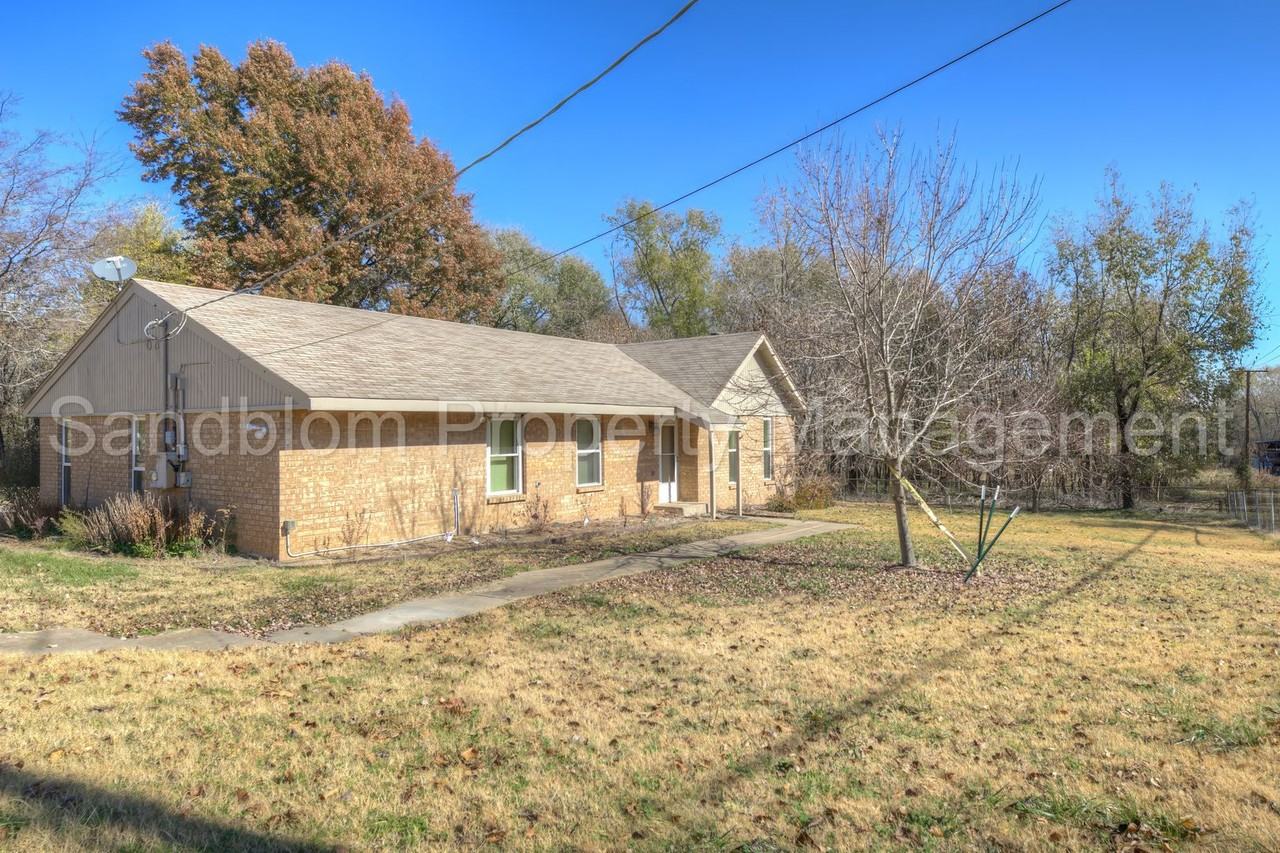 2901 W 36th St N - Photo 4 of 26