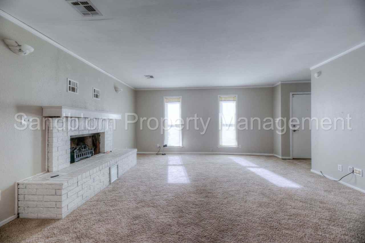 2901 W 36th St N - Photo 6 of 26