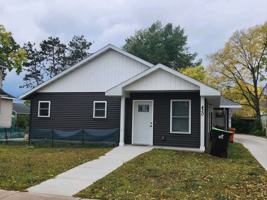 featured image of 420 Franklin St