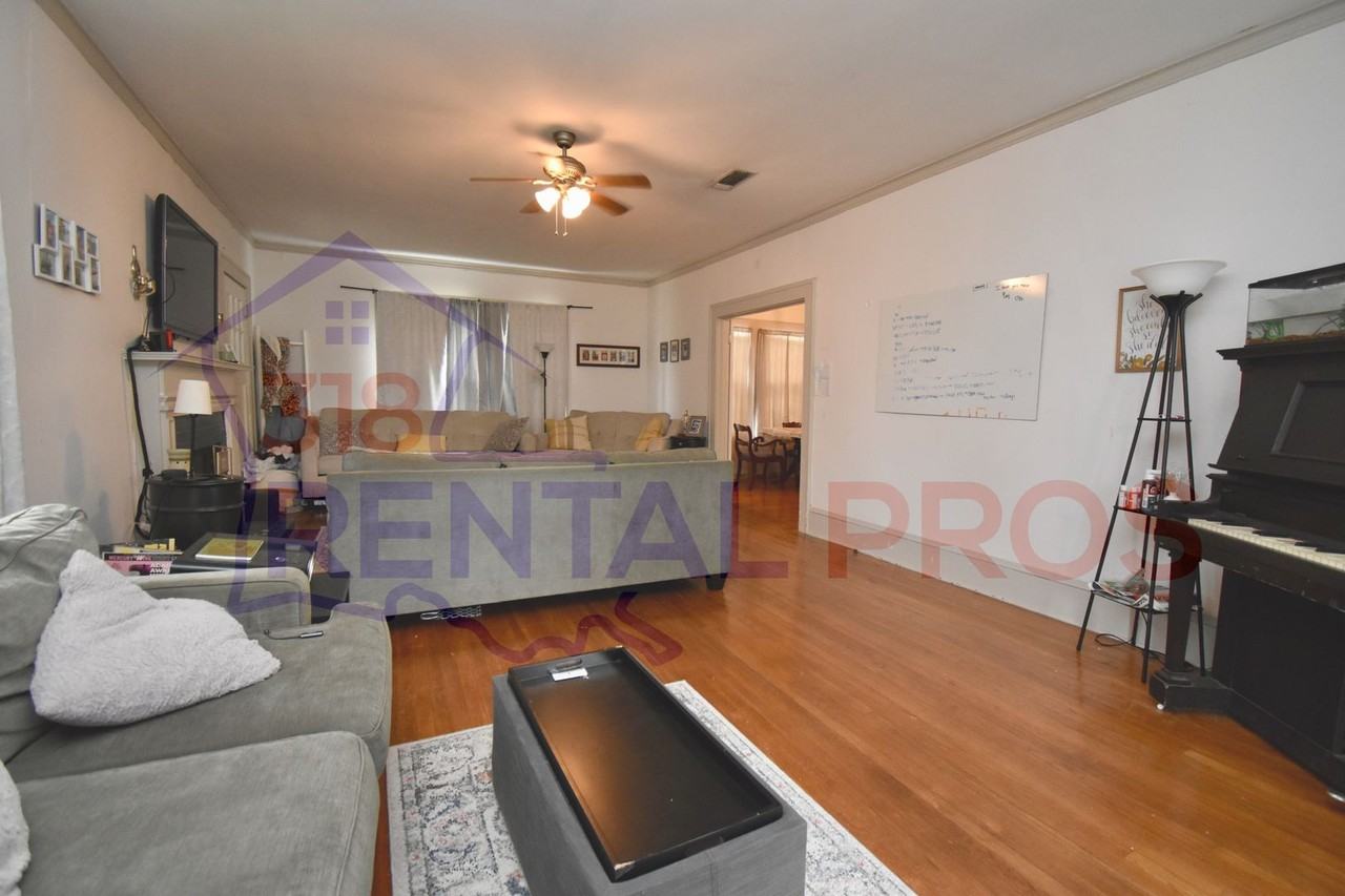 706 W Georgia Ave - Photo 4 of 22