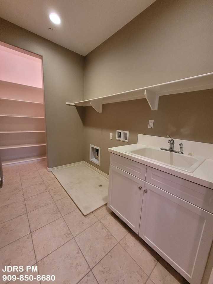 14425 Willamette Ave - Photo 5 of 22