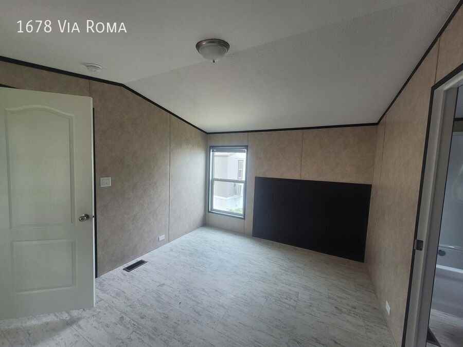 1678 Via Roma Dr - Photo 5 of 8