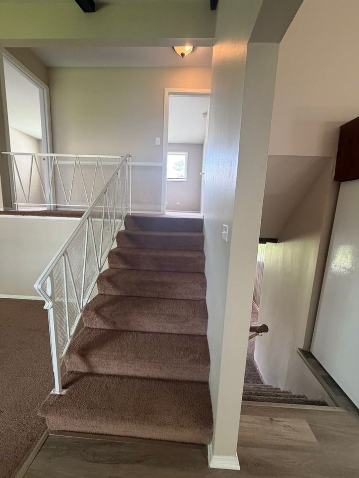 1688 Clifford St - Photo 7 of 26