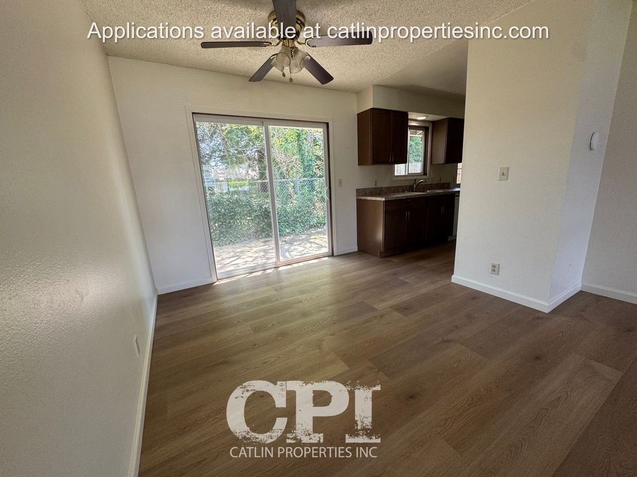 1152 Glenwood St - Photo 5 of 15