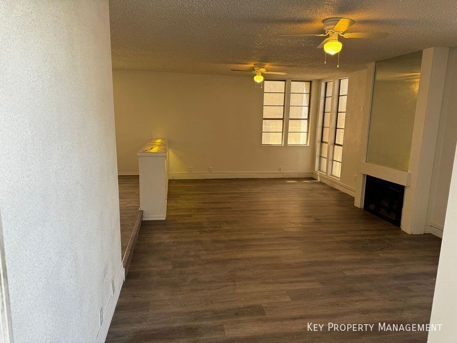 3336 Sylvia St #A - Photo 3 of 15