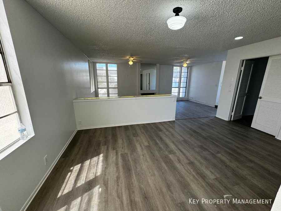3336 Sylvia St #A - Photo 6 of 15
