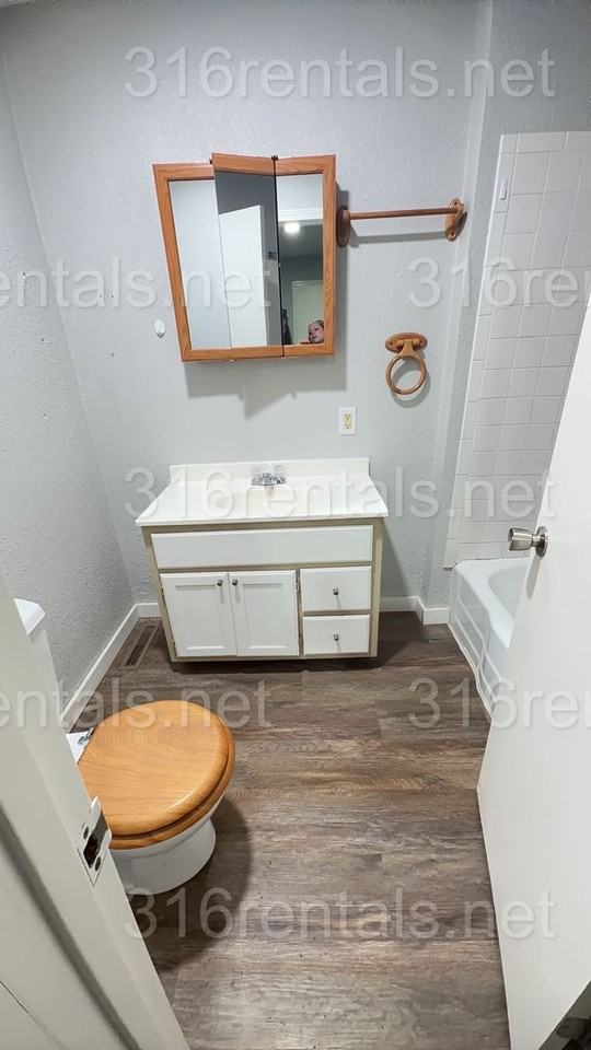 417 S Gordy St - Photo 6 of 9