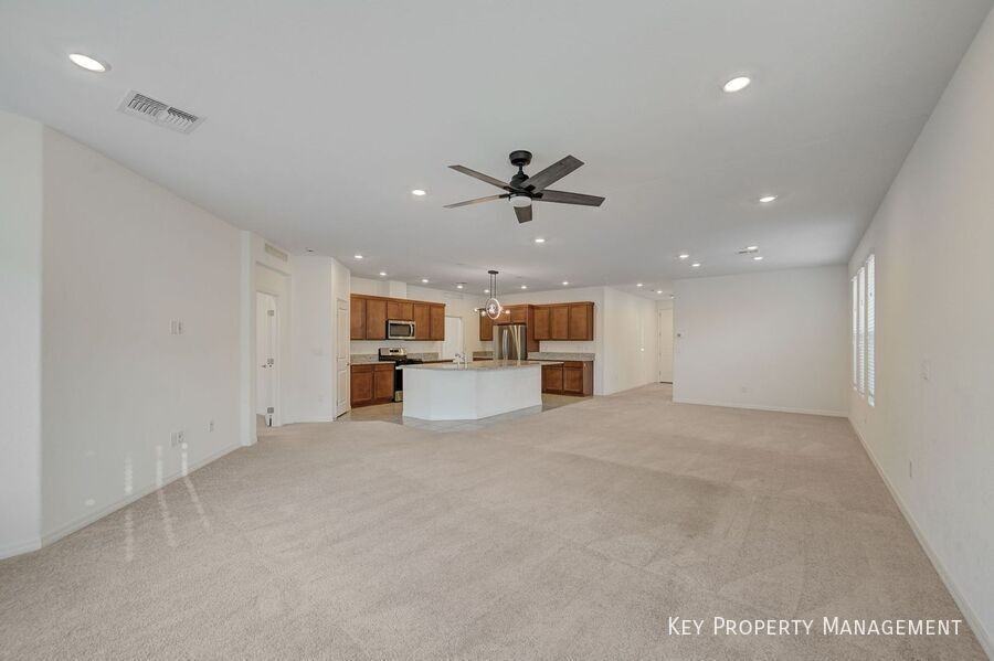 624 Stone Hammer Ave - Photo 3 of 20