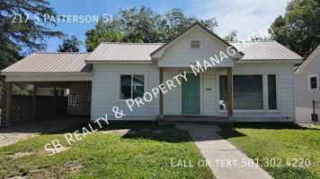 featured image of 217 S Patterson St