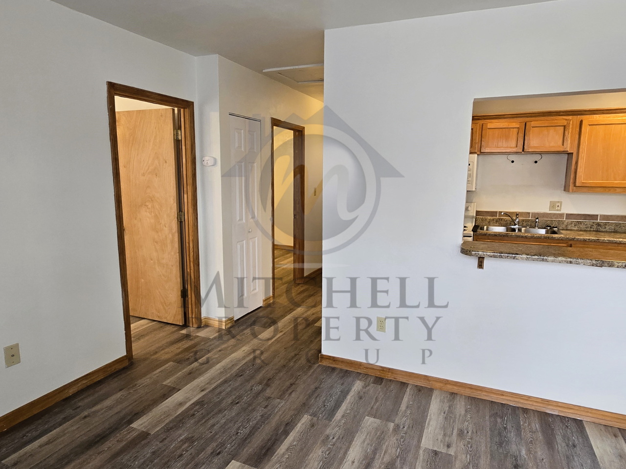 1625 S La Salle St - Photo 3 of 12