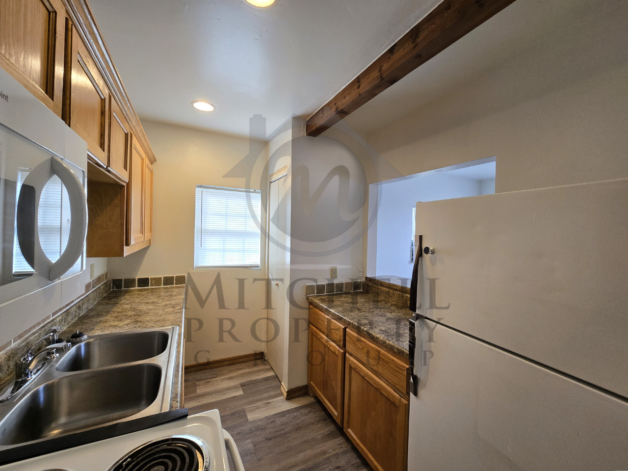 1625 S La Salle St - Photo 6 of 12