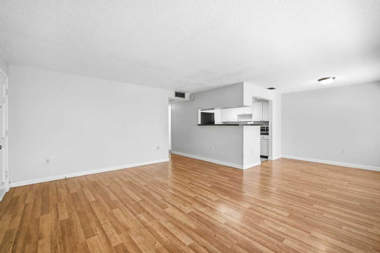 4315 Aegean Dr #102C - Photo 7 of 25