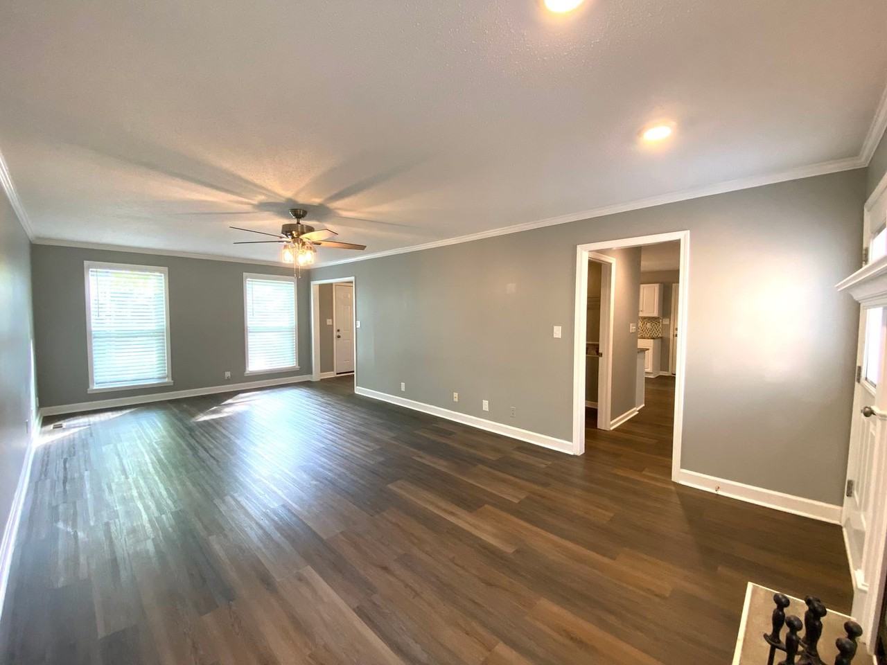 1103 Rosebrook Dr - Photo 6 of 50