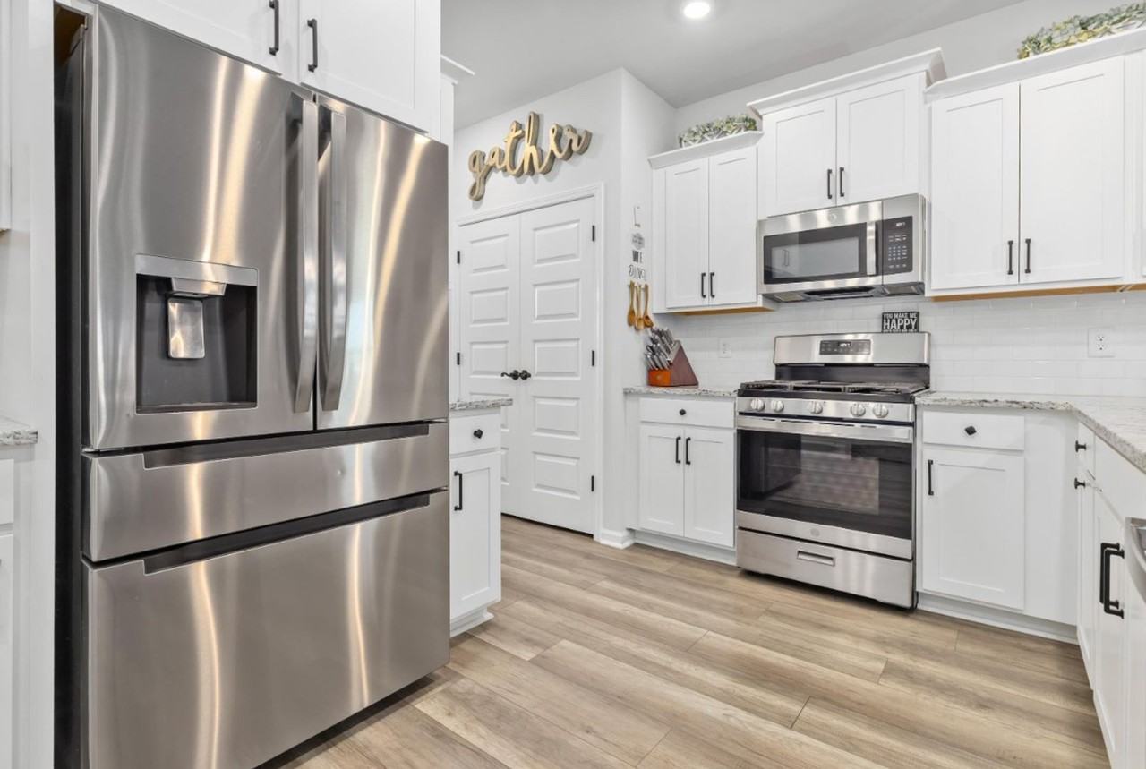 135 Empyrean Cir - Photo 3 of 9