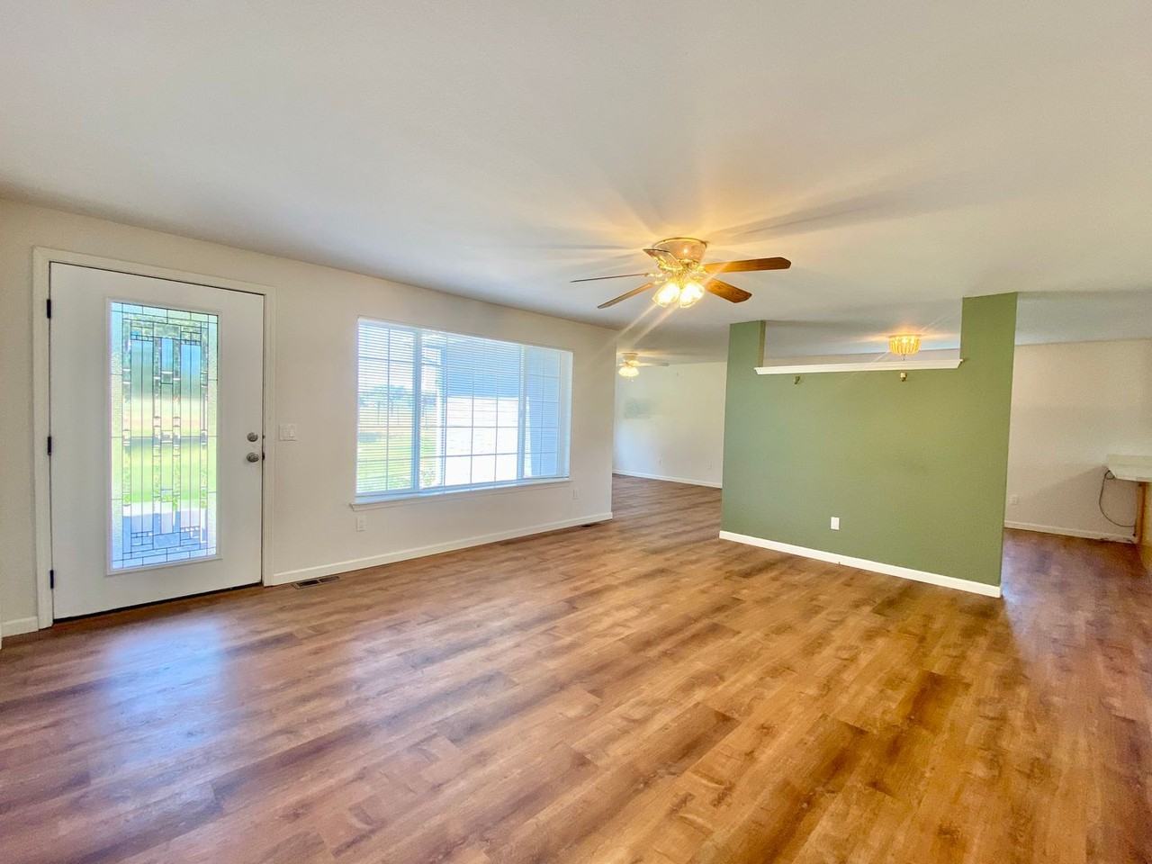 9621 Meadowbrook Rd - Photo 2 of 30