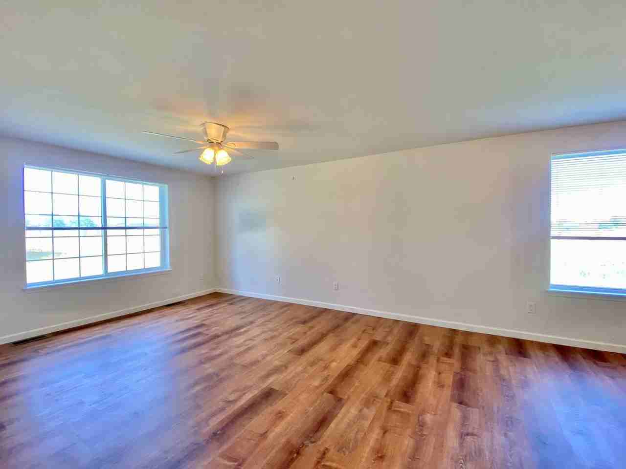 9621 Meadowbrook Rd - Photo 4 of 30
