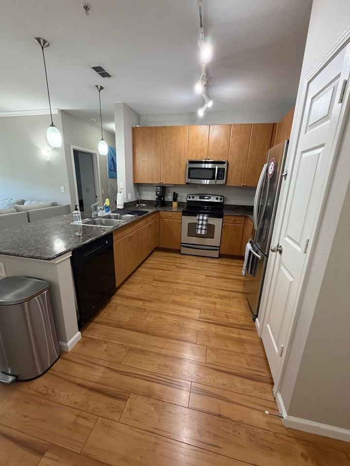 1901 5th Ave E - Photo 2 of 5