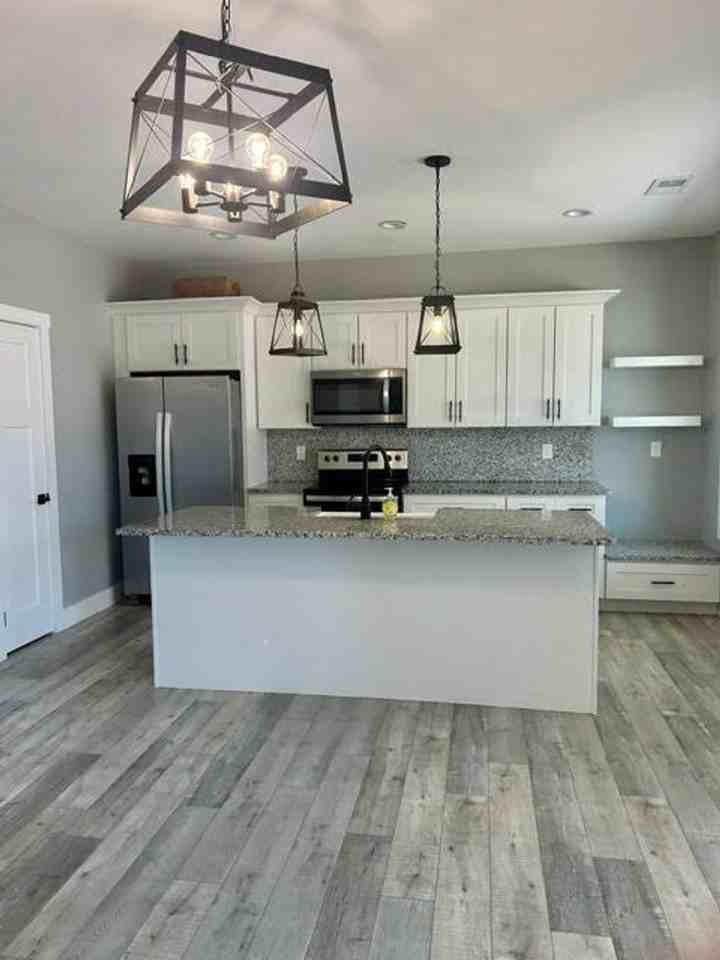 166 Lakeshore Bay Dr - Photo 3 of 26