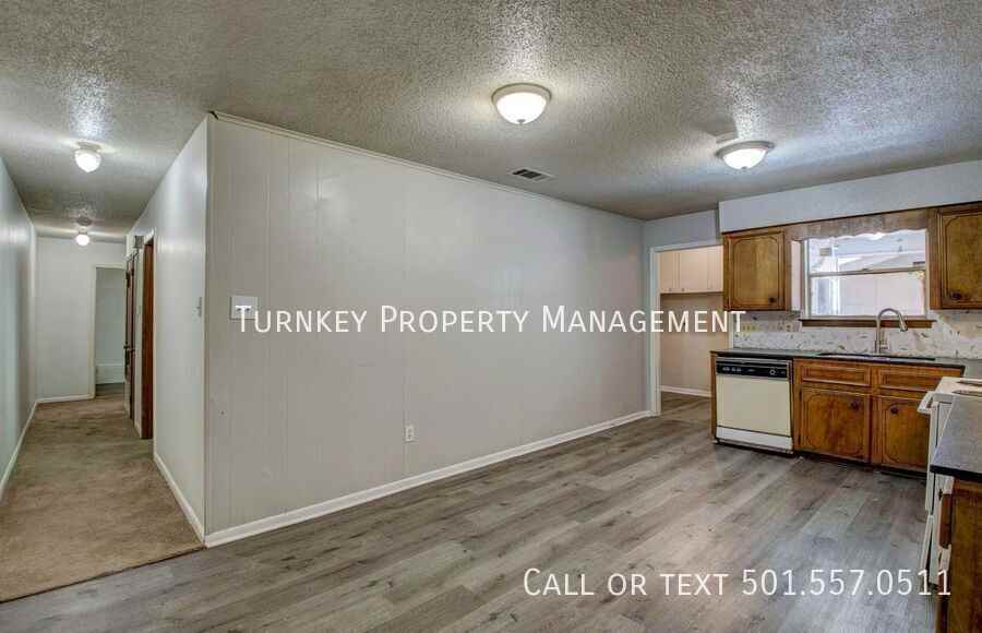 9012 Tanya Dr #B - Photo 4 of 15