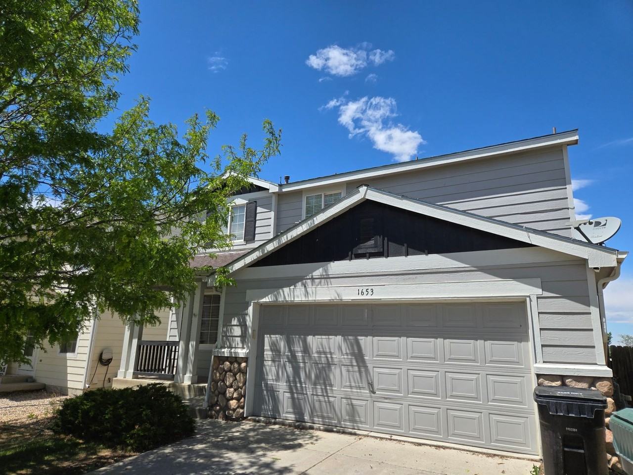 1653 Wagonwheel Dr - Photo 3 of 50