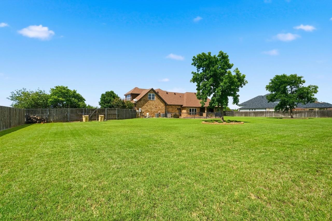 133 Prairie Creek Way - Photo 3 of 39