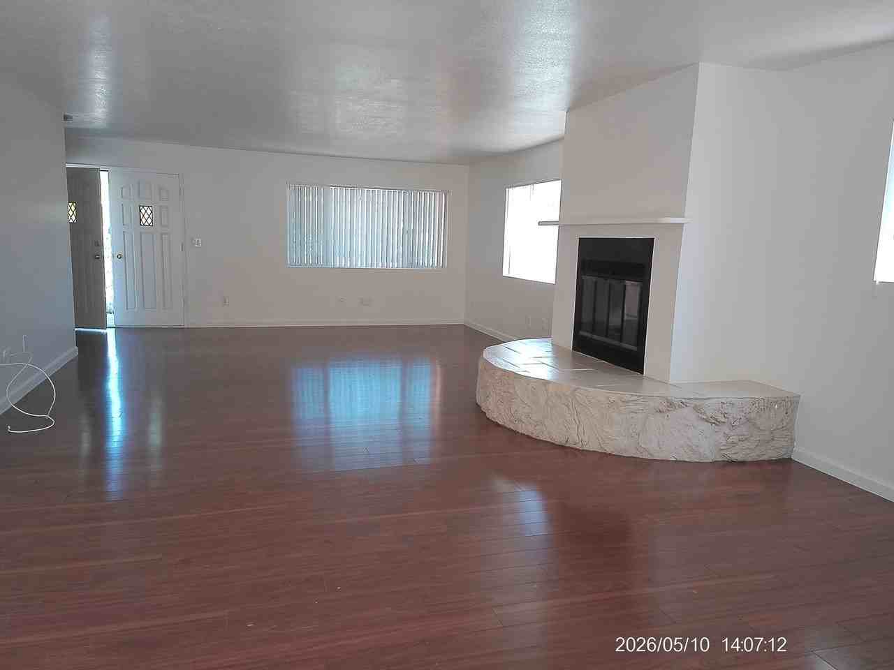 1012 11th St - Photo 2 of 16