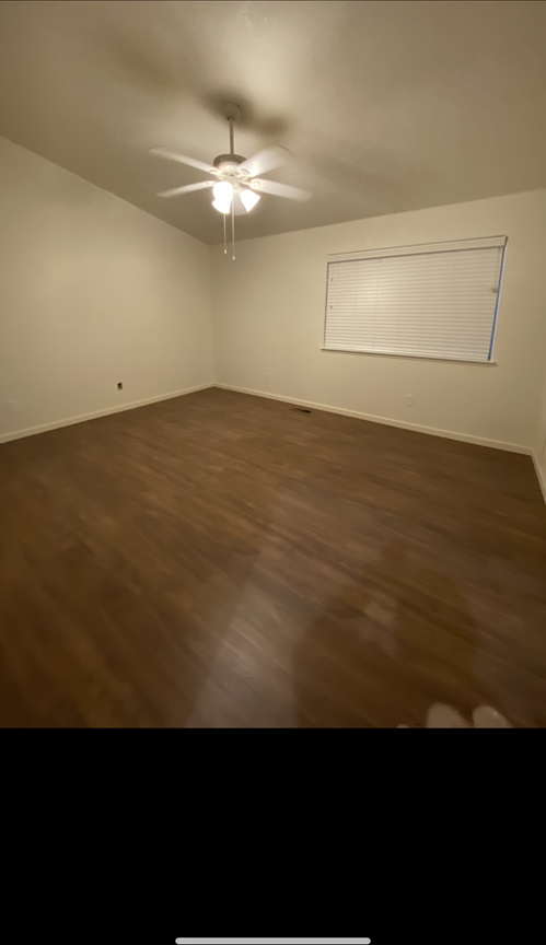 3044 Austin Ln - Photo 4 of 9