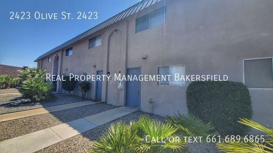 2423 Olive St - Photo 2 of 3