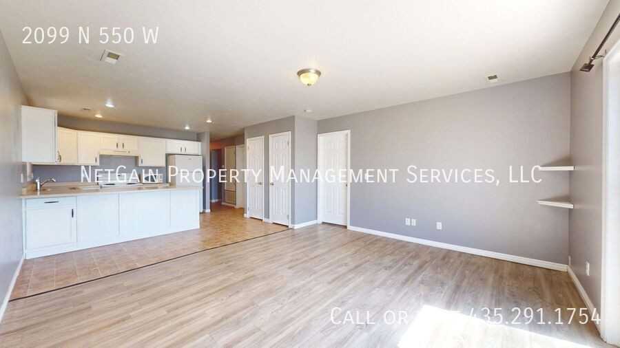 2099 N 550 W - Photo 5 of 22