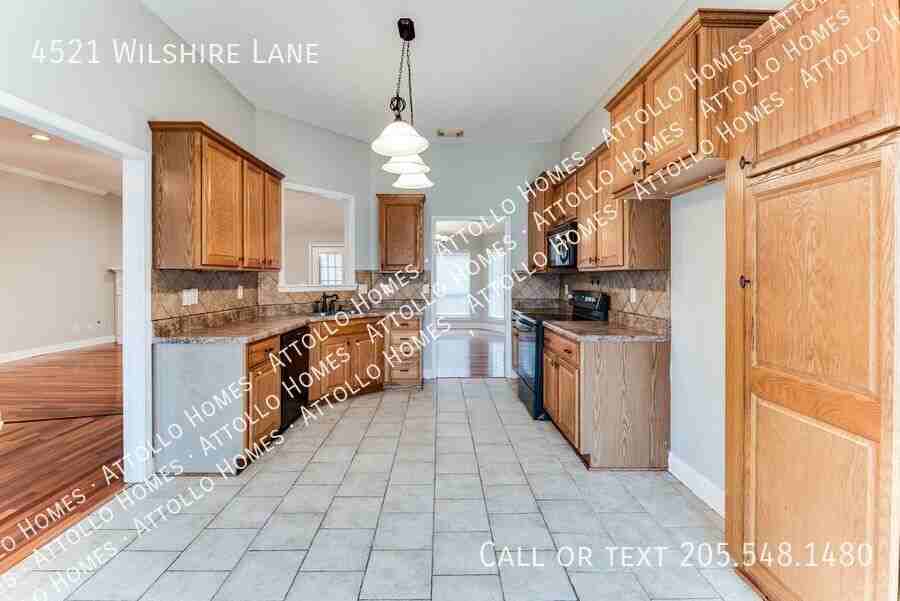4521 Wilshire Ln - Photo 7 of 37