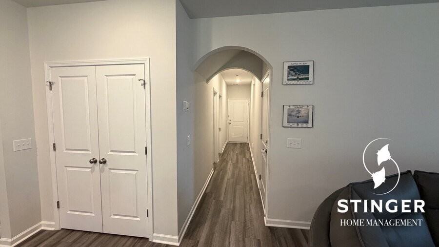 123 Chestnut St - Photo 4 of 35