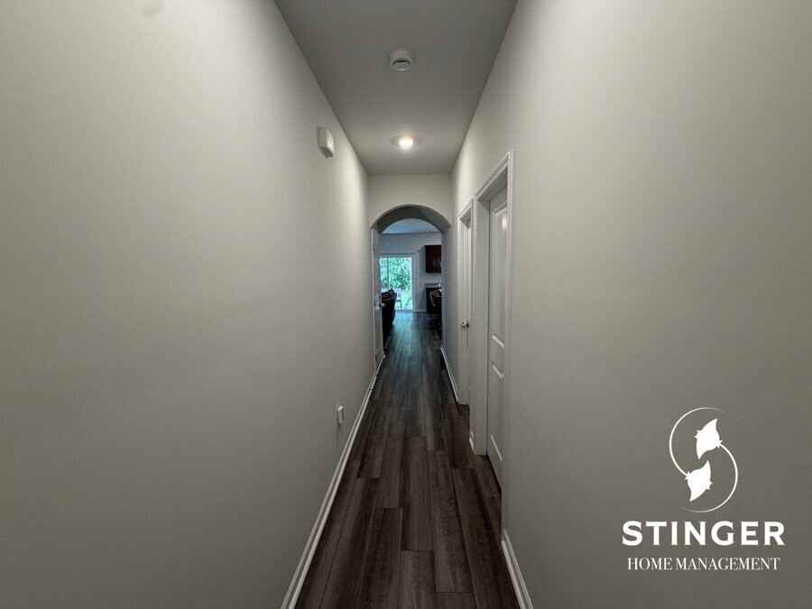 123 Chestnut St - Photo 5 of 35