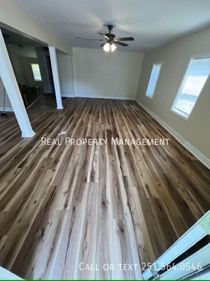 708 Bond St - Photo 2 of 7