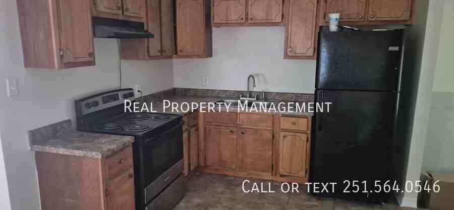 708 Bond St - Photo 4 of 7