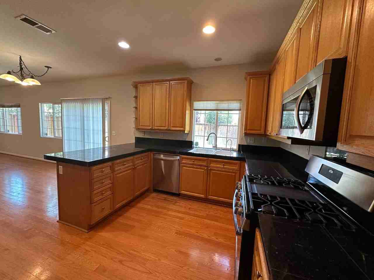 1785 Corte Vista St - Photo 7 of 19