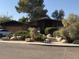 featured image of 619 W Howell Ave