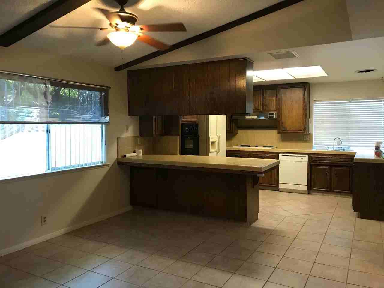 619 W Howell Ave - Photo 4 of 13