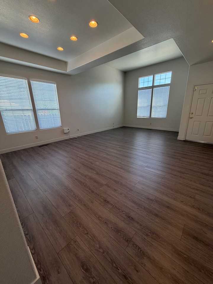 3475 Big Sky Dr - Photo 4 of 28