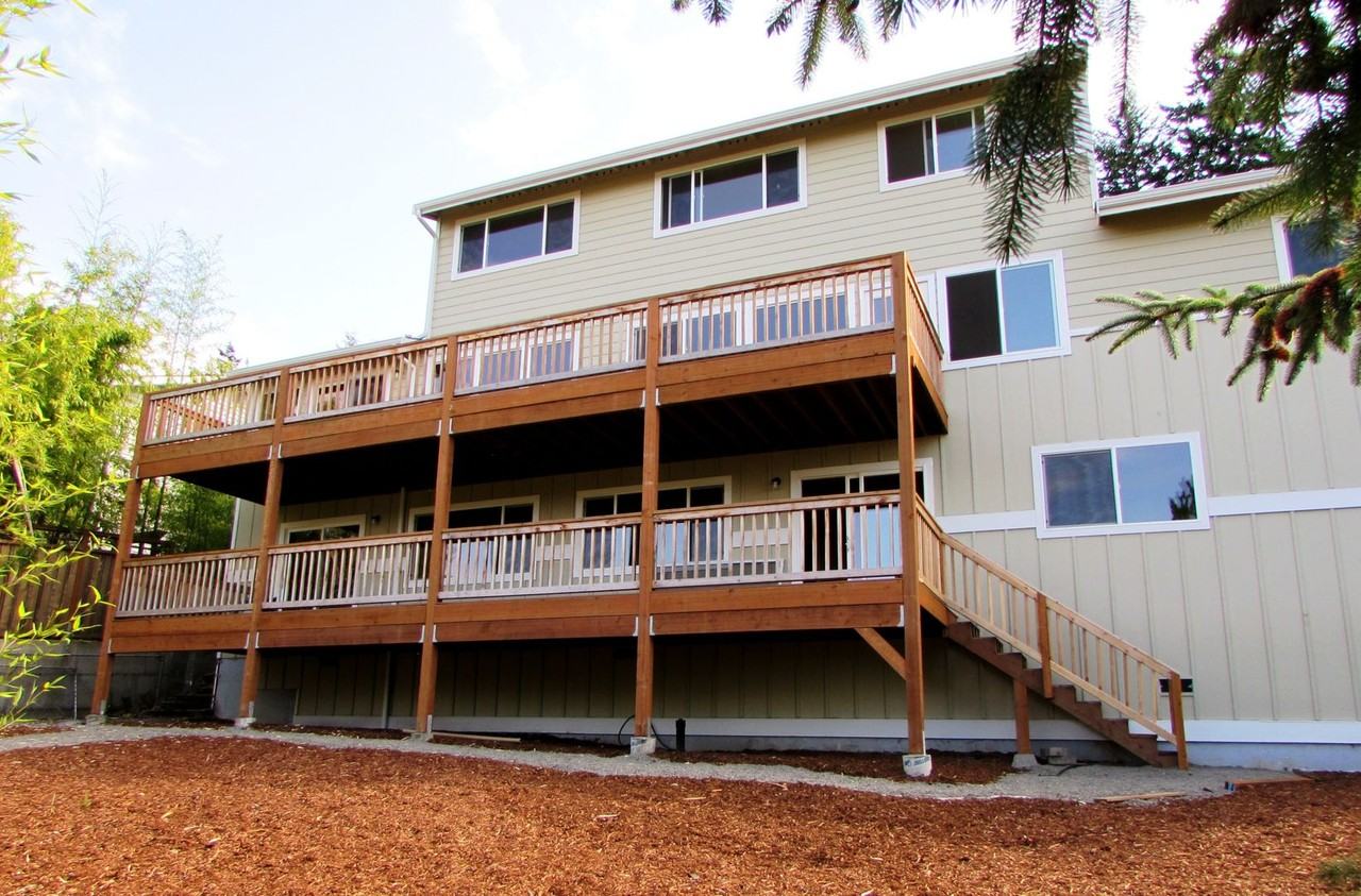 213 Bayside Rd - Photo 2 of 50