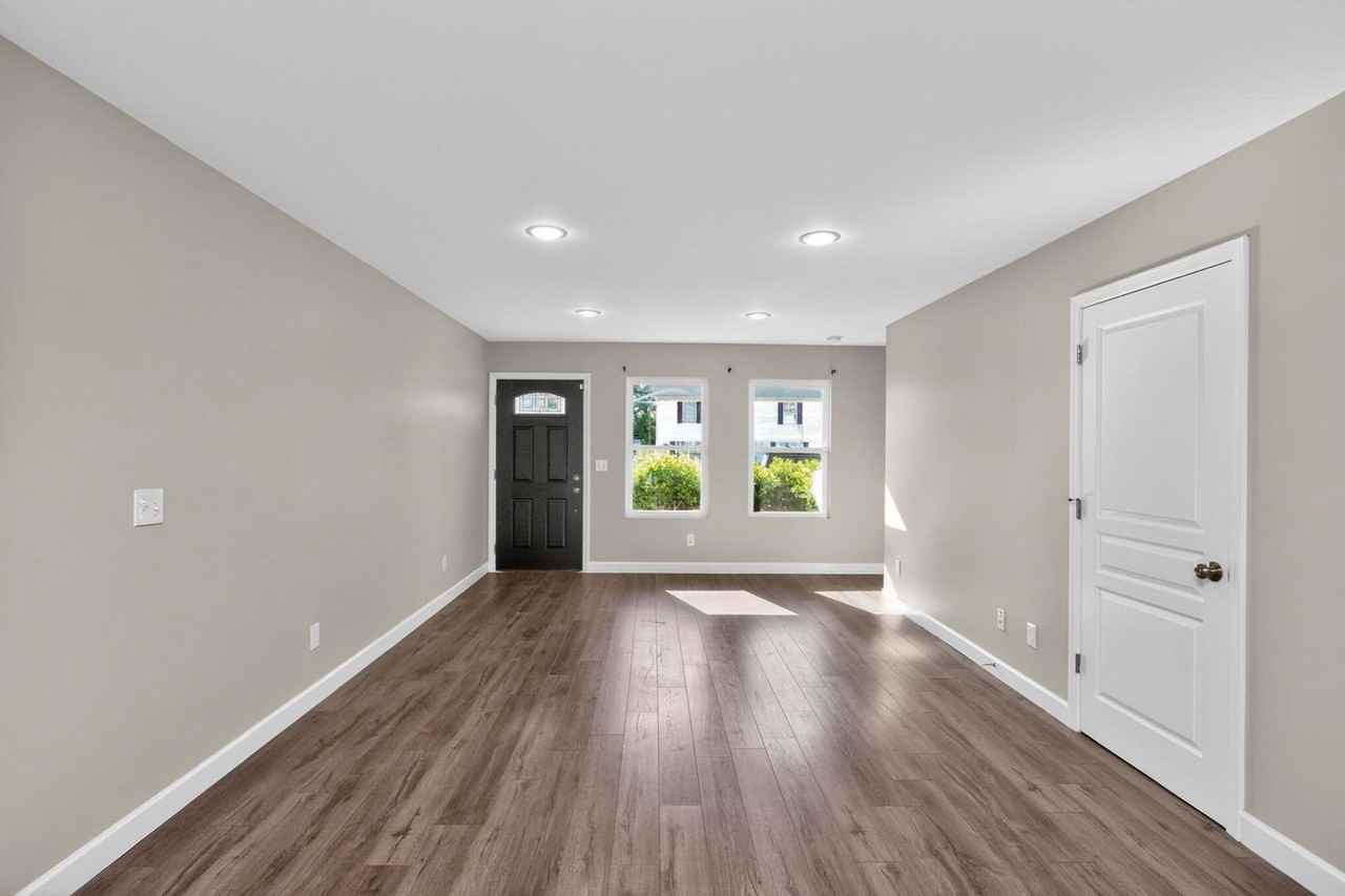 841 Hastings St #G - Photo 6 of 28
