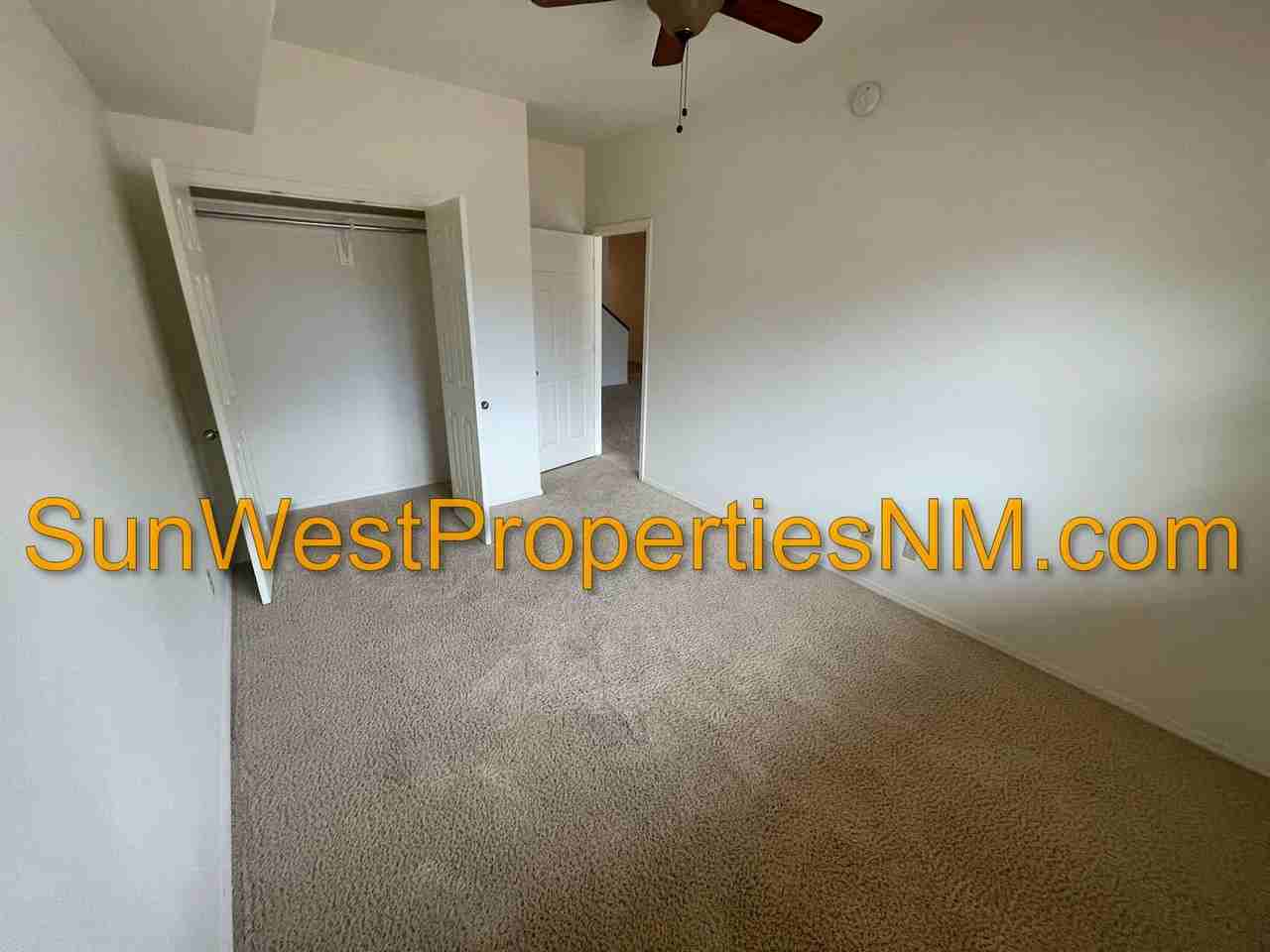 553 E Zia St - Photo 6 of 11