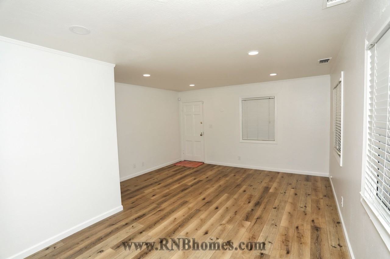 3141 63rd St - Photo 4 of 19
