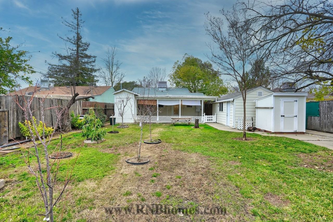 3141 63rd St - Photo 6 of 19
