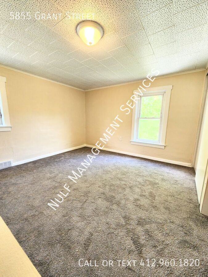5855 Grant St - Photo 7 of 9
