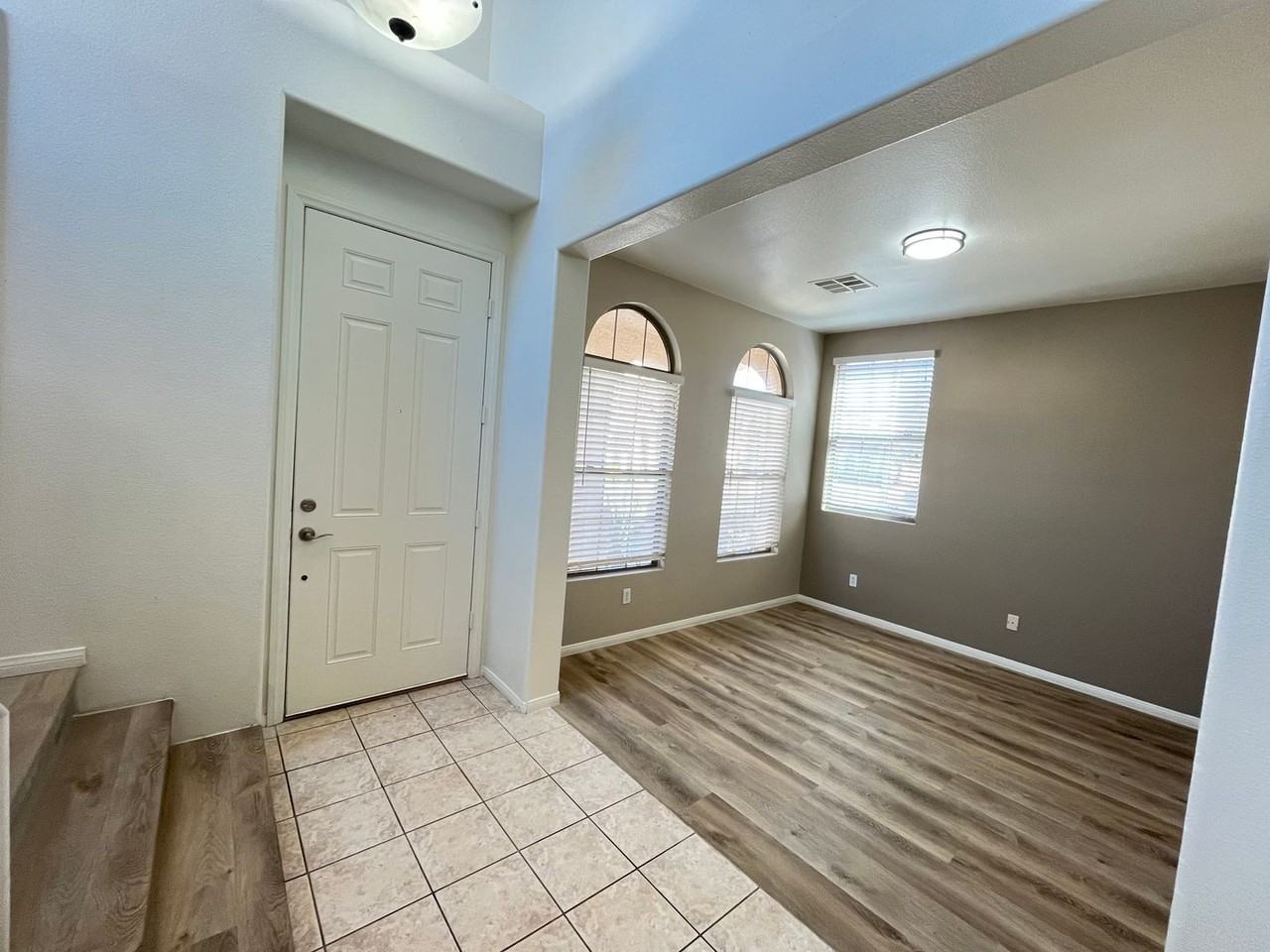 10445 Foggy Glen Ave - Photo 2 of 24