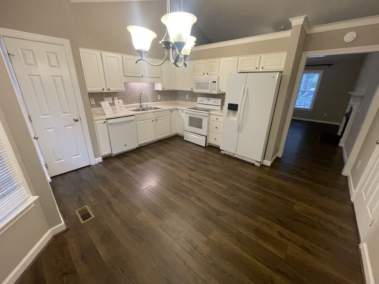 221 Alberbury Commons Ct - Photo 6 of 14