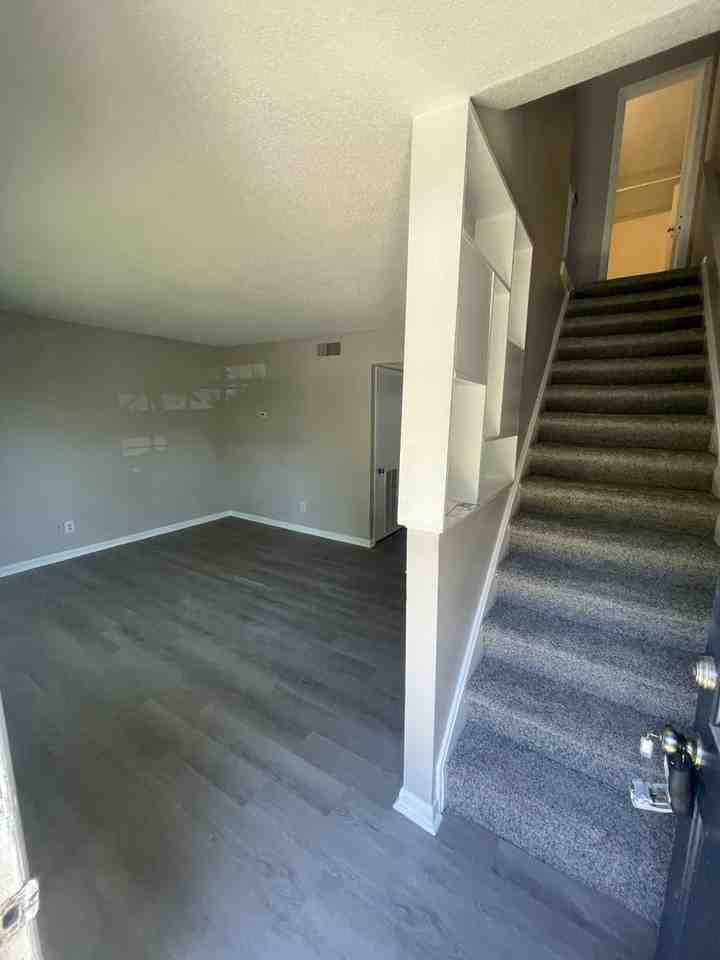 120 Byrum St #18 - Photo 3 of 12